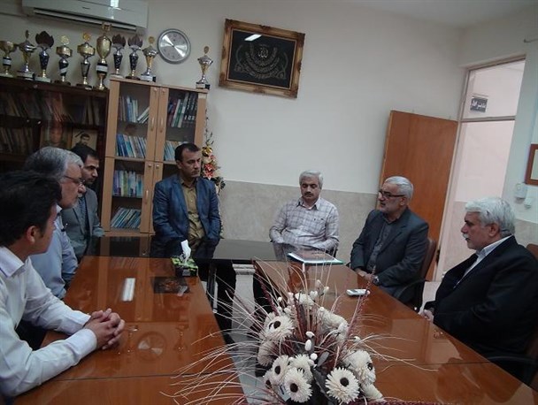 بازدید ناظران وزارتی ازمدارس آموزش ازراه دورفاروج