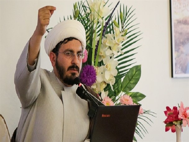 معجزه‌ی امام رضا(ع) زنده کردن دل‌هاست/ دلدادگی در مردم آذربایجان موج می‌زند