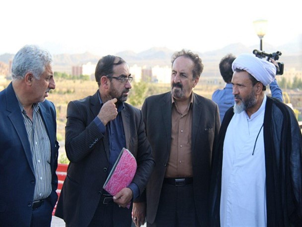 مهدیشهر می تواند شهر نمونه در استان سمنان شود