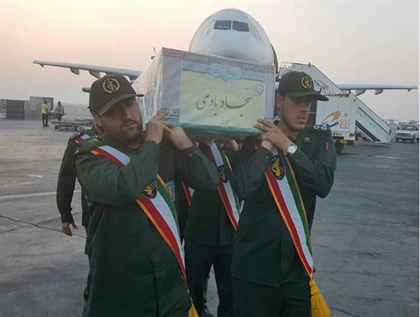 ورود پیکر شهید مدافع حرم شهید سجاد باوی به فرودگاه اهواز +تصاویر