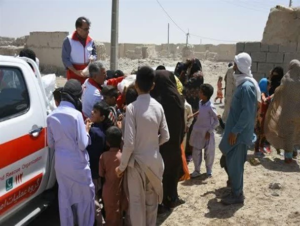 استقرار دومین کاروان سلامت در شمال سیستان وبلوچستان/ 587 توفان زده ویزیت رایگان شدند