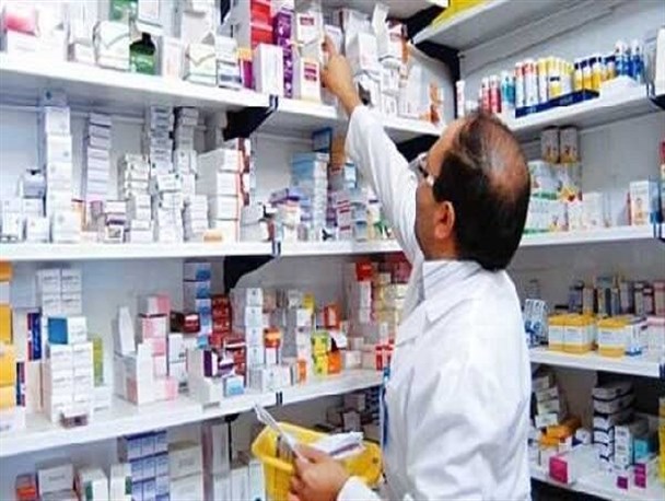 سرم و داروهای کرونا به اندازه کافی وجود دارد/ توزیع دارو در ۲۵ داروخانه منتخب لرستان