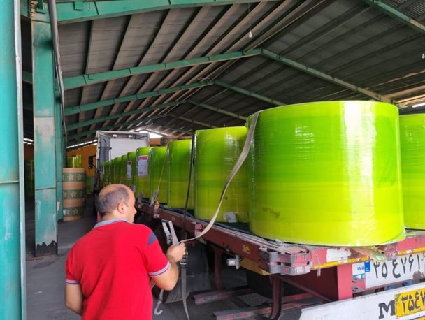 تعیین تکلیف ۶۷هزار تن کاغذ دپو شده در انبارهای هرمزگان/ تحویل محموله‌های توقیفی به وزارت ارشاد