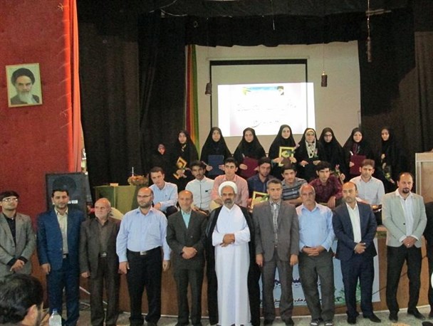 تجلیل از برترین‌های کنکور سراسری در گرمه