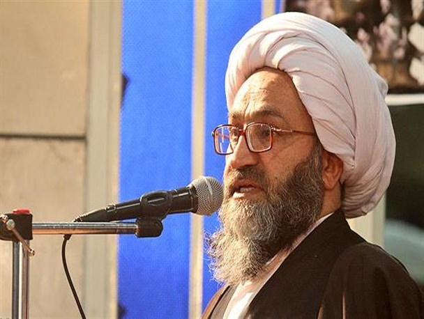 عده ای برای فضاسازی پیش از انتخابات94 حرف هایی شبیه فتنه 88 می زنند/ رافت نظام این افراد را جری کرده است