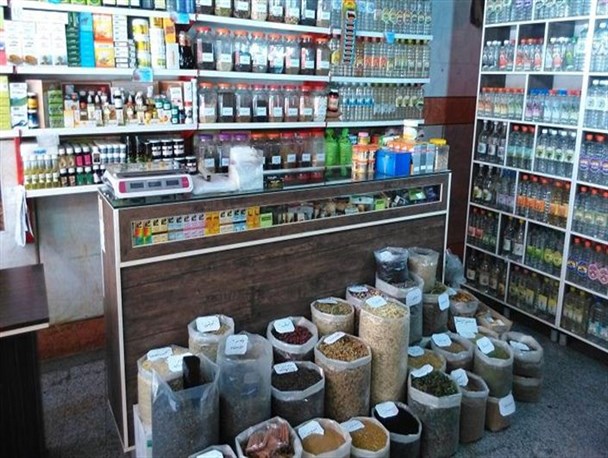 وقتی عطاری‌ها مرکز طبابت عده‌ای سودجو می‌شوند/ طب سنتی درمانی برای بیماری‌های صعب العلاج ندارد