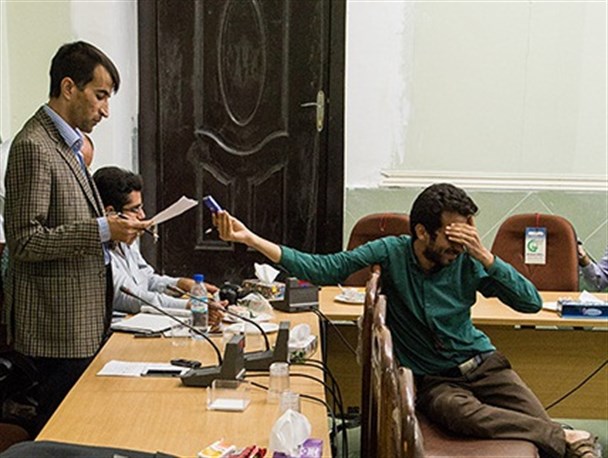 از قطع میکروفن تا تمسخر یکدیگر اصلاح طلبان در جلسه با استاندار فارس