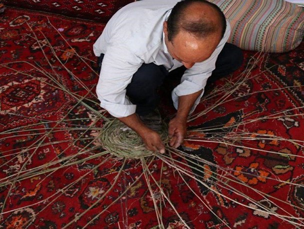 حضور صنعتگران نی ریزی در نمایشگاه صنایع دستی و گردشگری فارس به روایت تصویر