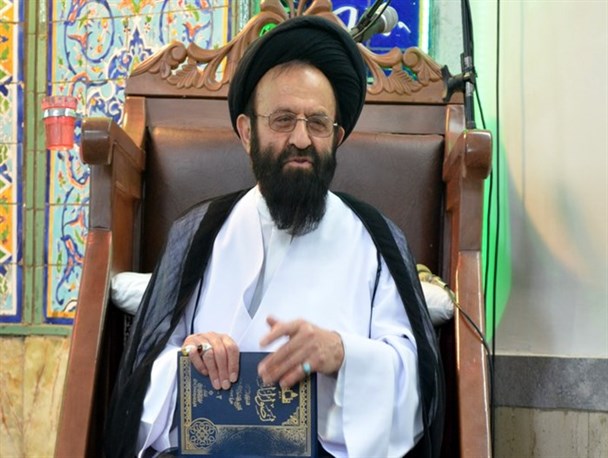 رفتار برخی از مسئولان برخلاف آموزه های نهضت امام حسین(ع) است
