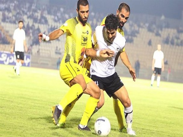 شاگردان ژنرال یک گام جلوتر از دیگر مدعیان
