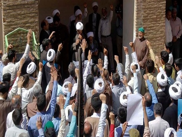 تشدید واکنش‌ها به حضور نورعلی تابنده در گناباد/ امام جمعه گناباد: مگر وزارت کشور در خواب است که اقدامی نمی‌کند؟!
