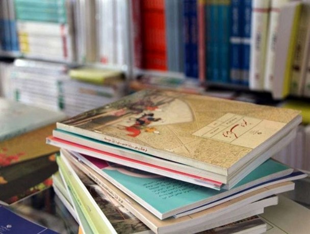 جاماندگان برای ثبت سفارش کتب درسی اقدام کنند/تخصیص اعتبار برای خرید کتاب دانش آموزان سیل زده