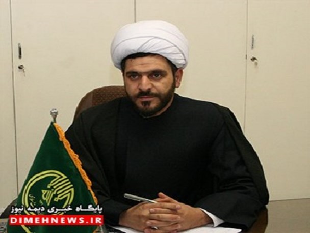 امروز دشمن می خواهد با دین به دین ضربه بزند