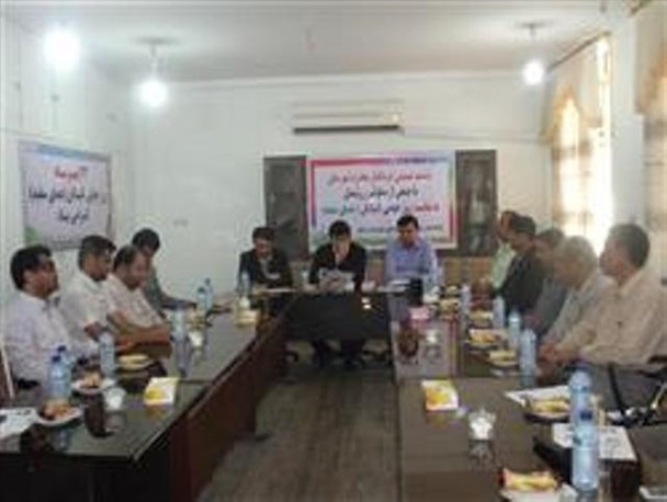 نشست صمیمی فرماندار دیلم با روشندلان
