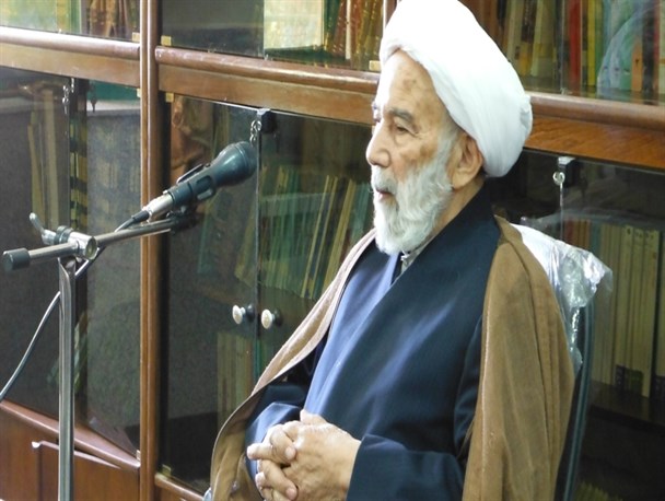 هماهنگی با فرهنگ ومعارف عاشورا جامعه را ازناهنجاری وتلاطم در امان نگه می دارد