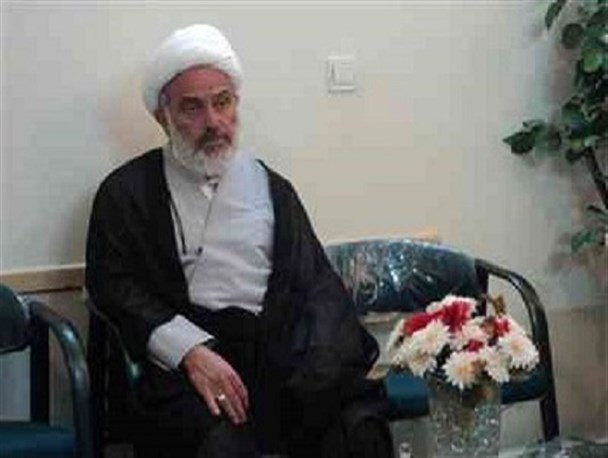ما با همه ی دنیا ارتباط داریم اما زیر بار حرف زور نمی رویم/ با چنین نگاهی از سوی آمریکا که ما آقا باشیم و بقیه نوکر نمی توان سر میز مذاکره نشست