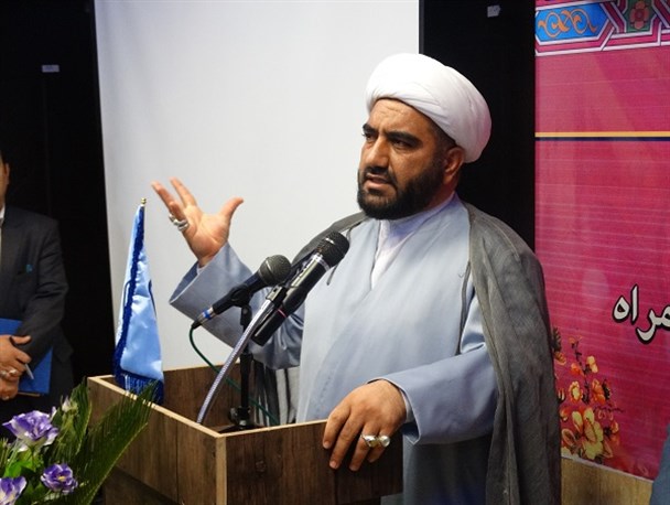 وزیر ارشاد باید پاسخگوی توهین به رزمندگان باشد