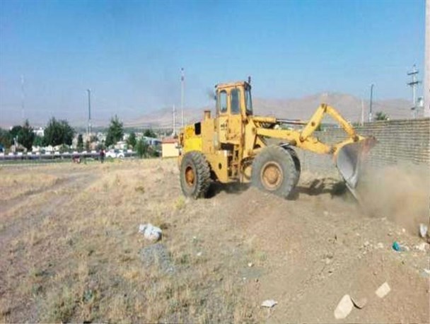 ۲۰۰ هکتار از اراضی ملی و حریم راههای استان مرکزی رفع تصرف شد