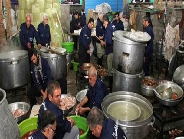 خدمت به زوار اربعین به‌واسطه عشق حسینی است/ سیدالشهدا مدیون هیچ‌کس نمی‌ماند