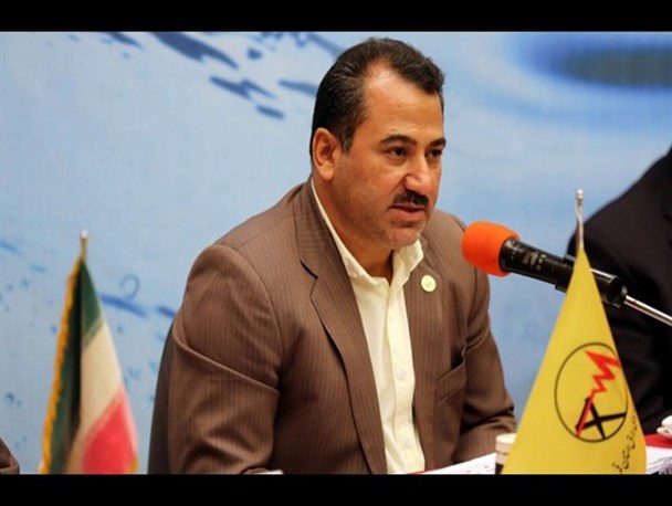 افزایش بیش از ۶ هزار مشترک برق شهری و روستایی در قم/کاهش تلفات ۹ درصدی برق قم