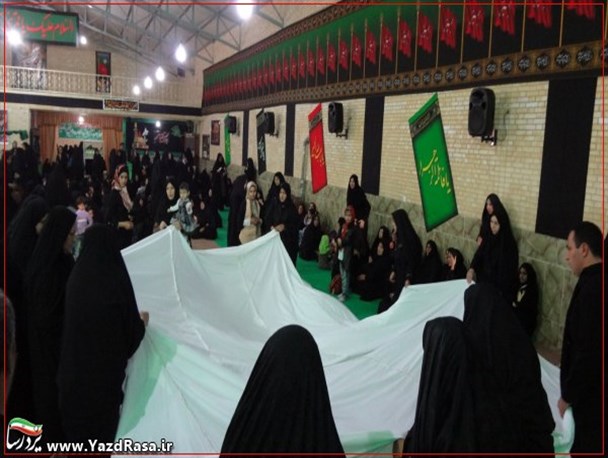 نگاهی گذرا به خیمه دوزی اباعبدالله الحسین در مهریز +عکس
