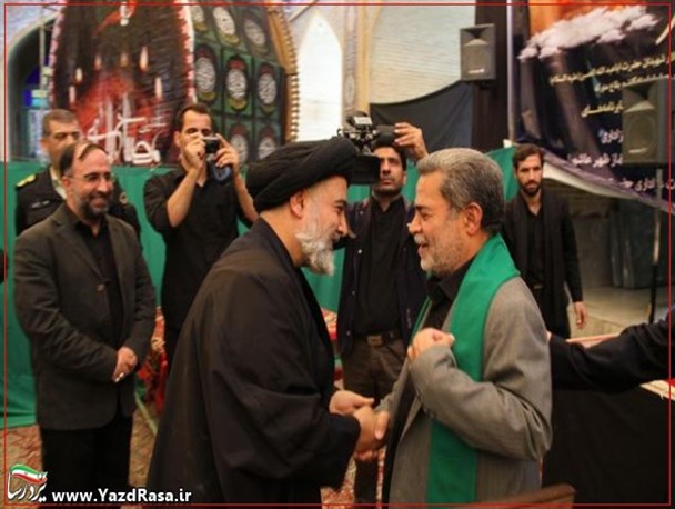 باید اتحاد و برادری را از محرم بیاموزیم