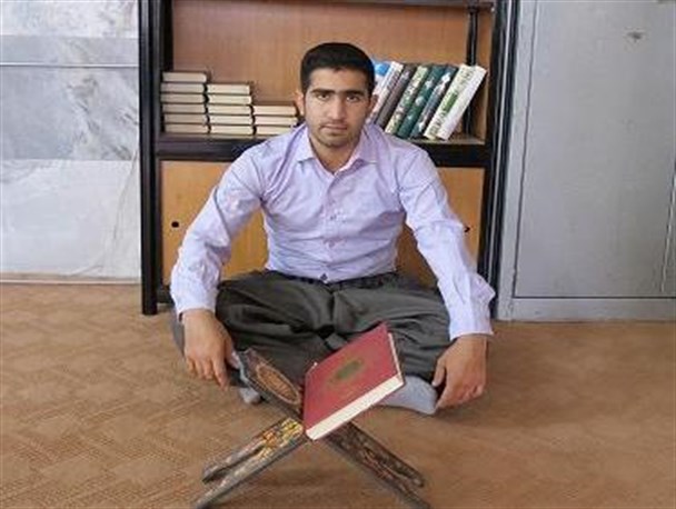 جوان کُردستانی در 6 ماه حافظ کل قرآن شد