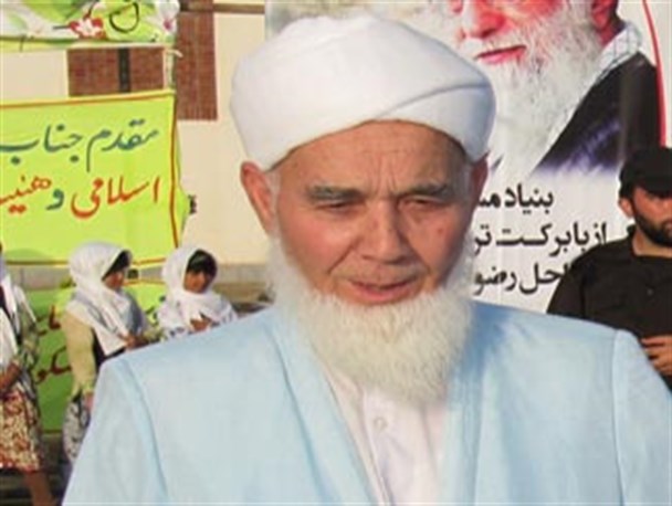 اهل سنت ارادت بسیار زیادی نسبت به ائمه اطهار دارند/اظهارات آخوند گرگیج را محکوم می کنم