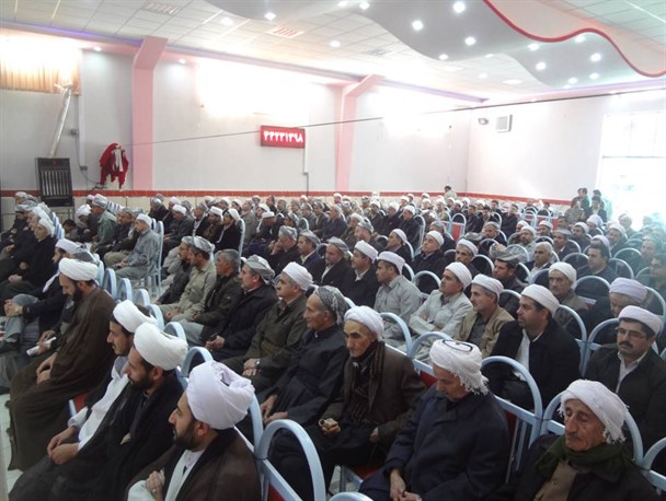 همایش بزرگ روحانیون اهل تسنن و تشیع در پیرانشهر برگزار شد+ تصاویر