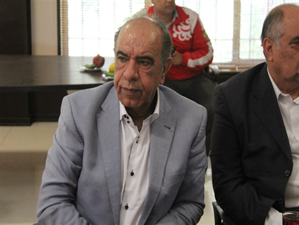 حقوق تمام کارگران را پرداخت کرده ایم/ ۶۸ نفر را بازنشسته کردیم/ نماینده حمایت قاطع برای راه اندازی مجدد کارخانه کرد