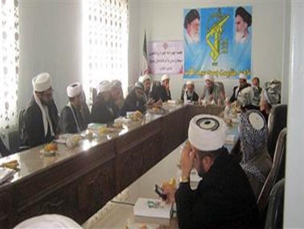 دیدار چهره به چهره روحانیون اهل تسنن و تشیع با مسئولین بسیج