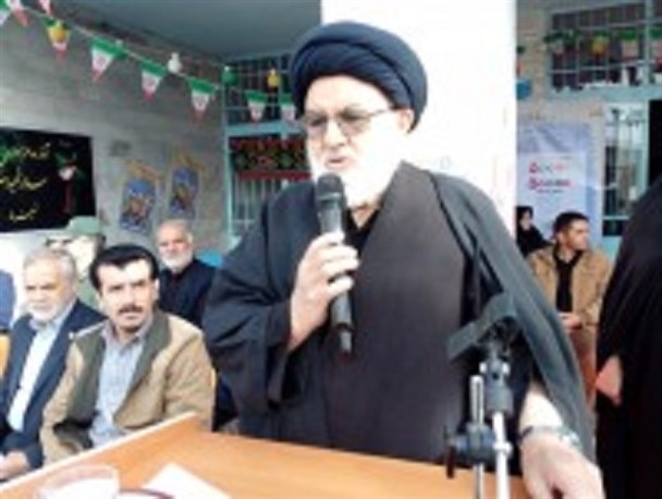دانش‌آموزان باید کتاب‌هایی با ریشه قرآنی مطالعه کنند