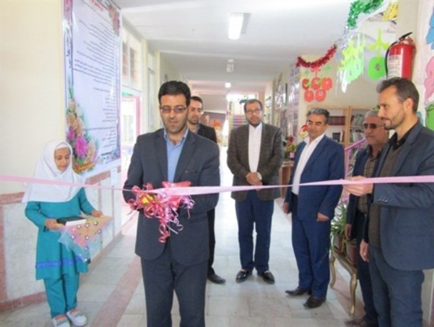 نواخته شدن زنگ کتاب و کتاب خوانی در مدارس چاراویماق+تصاویر