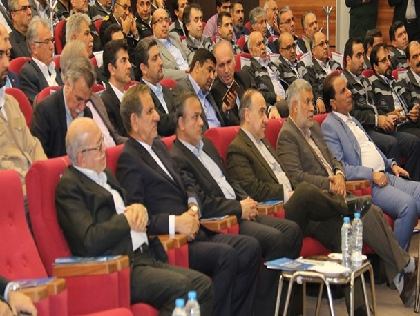 آقای وزیر!دغدغه مردم دیار کریمان افتتاح 12 واحد صنعتی استان البرز نیست