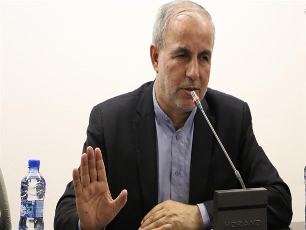 جذب غیرقانونی ۵۰۰ نفر در دستگاه‌های اجرایی گیلان / دستگاههای استان با رابطه و پارتی‌بازی استخدام می کنند