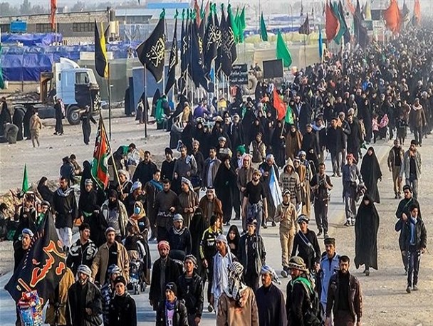سید الشهدا(ع) انسان را بی حاجت می کند/ اعزام کاروان ۴۵۰ نفره دانشجویان اصفهانی به همایش اربعین