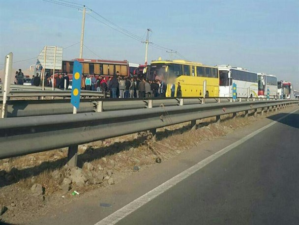 بسته شدن جاده به سمت ایلام در زمانهای نیم ساعته برای روان شدن ترافیک است