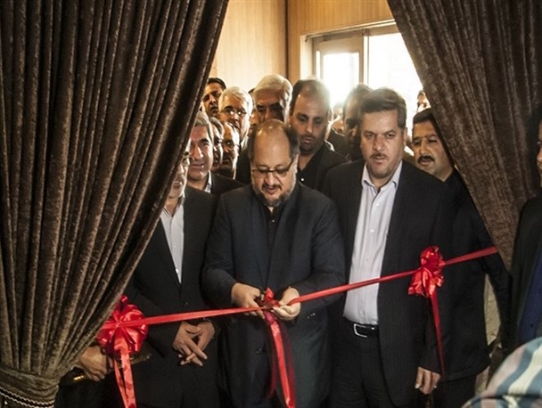افتتاح مرکز ارتباطات مردمی ریاست جمهوری با حضور شریعتمداری در کرج+ تصاویر