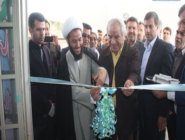 برگزاری نمایشگاه کتاب و جشنواره صنایع دستی در ورزنه+ تصاویر