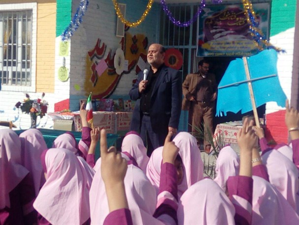 فرهنگ مطالعه در جامعه موجب کاهش آسیب های اجتماعی می شود
