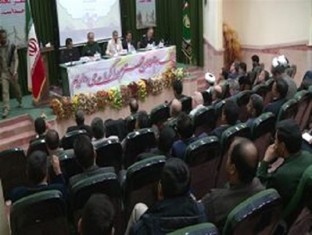آمریکا عظمت انقلاب اسلامی را خواهد دید
