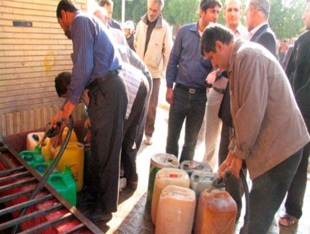 98 هزار خانوار کرمانشاهی مصرف‌کننده نفت سفید/ برای تامین سوخت زمستان مشکلی نداریم