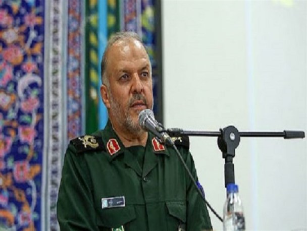 شهدا جرئت مقابله با آمریکا را به ما تزریق کردند/ فرهنگ‌ ایثار و شهادت در دل منطقه جا باز کرده است