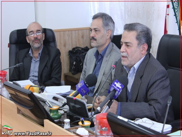 نشست استاندار یزد با اصحاب رسانه