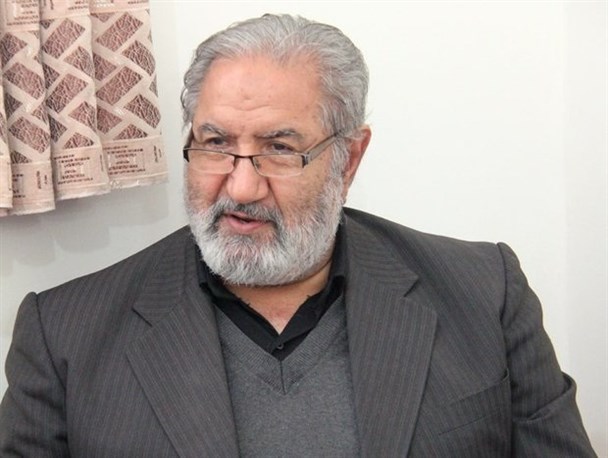 مسوولان ارگان‌های دولتی باید بهترین مکان اداره خود را به نمازخانه اختصاص دهند