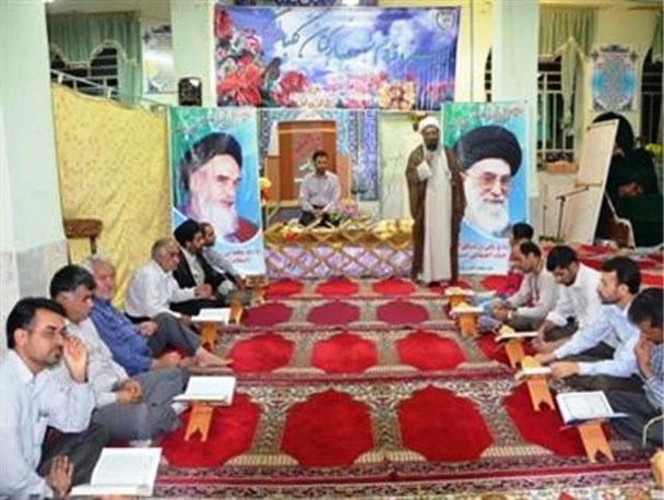 محفل انس با قرآن در اردل برگزار می‌شود