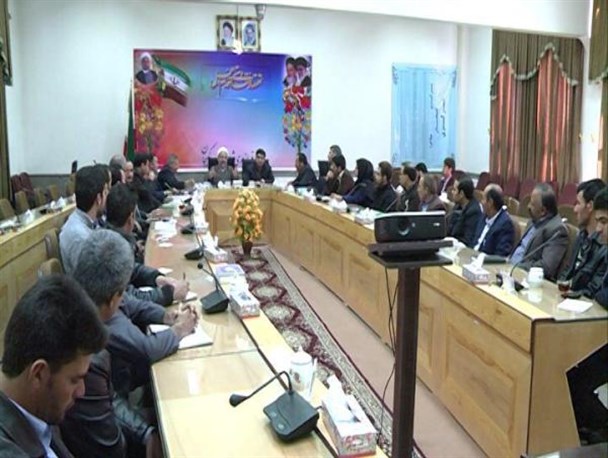دهیاران پیشگامان عرصه فرهنگی در روستا شوند