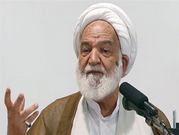 دشمنان از طریق اختلاف و دشمنی در جامعه نفوذ می کنند