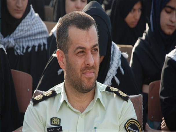 فرمانده انتظامی شهرستان دیر به درخواست مردمی پاسخ مثبت داد