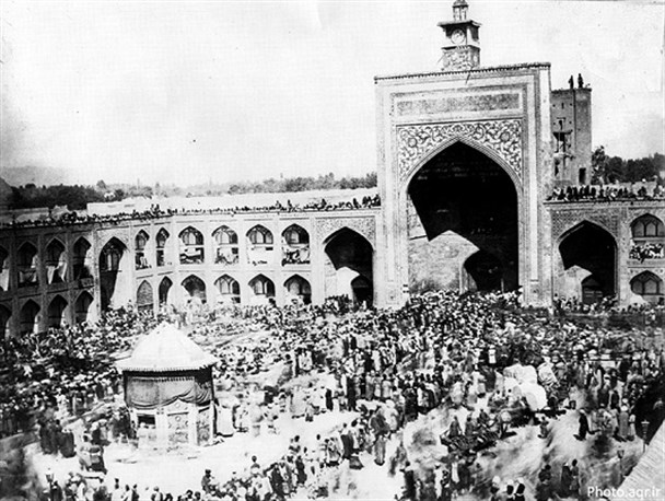 برپایی مراسم میلاد خاتم الانبیاء(ص) در حرم مطهر رضوی به روایت اسناد تاریخی